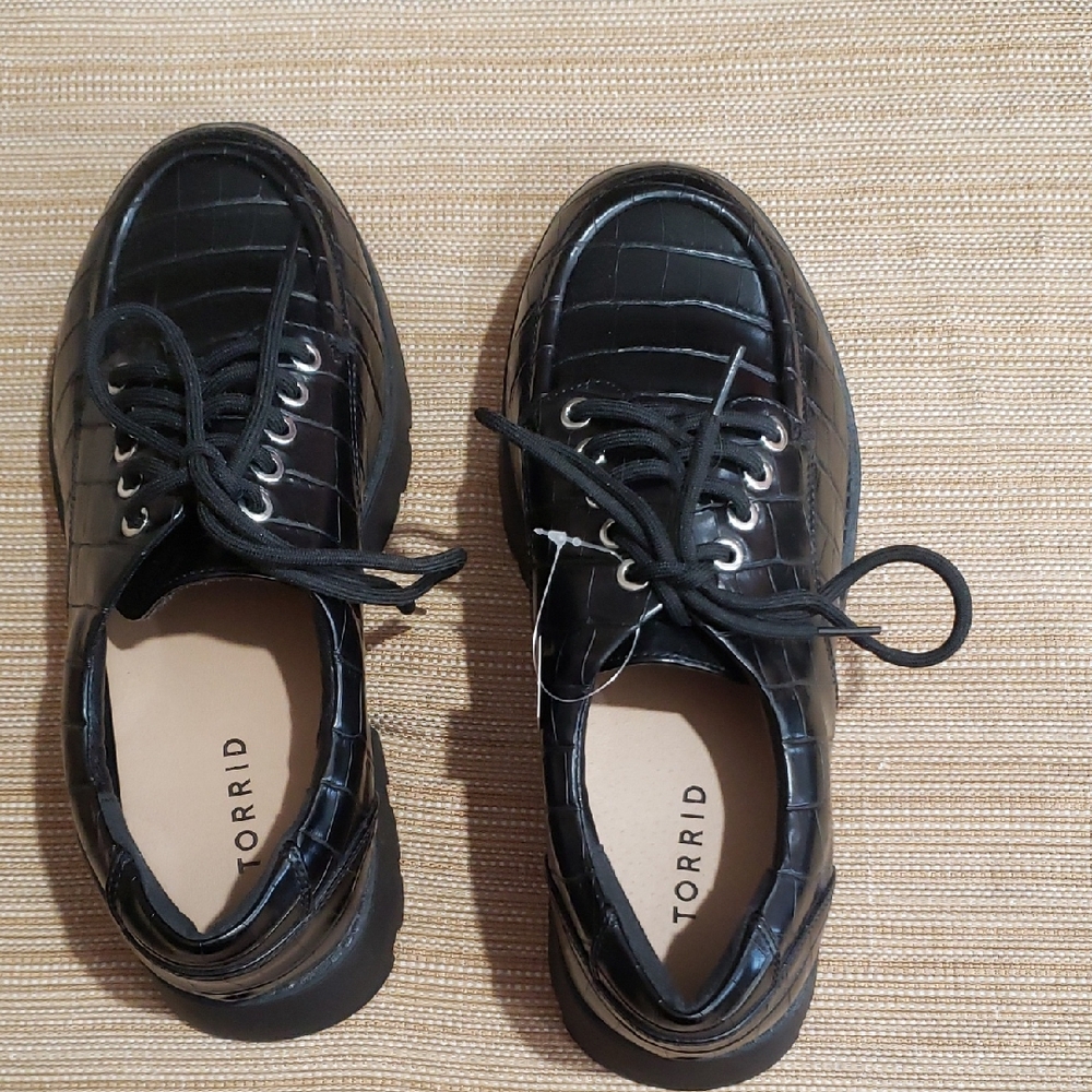 Torrid Black Croc-Embossed Lace-Up Shoes